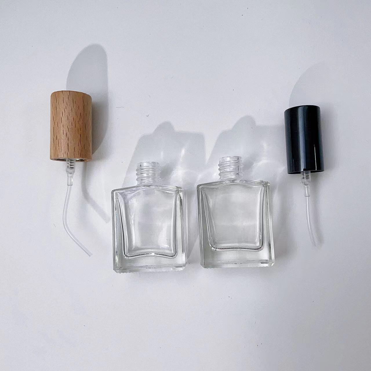 Flacone Spray per profumo in v - Perfume Fragrance Book recensione e prezzo